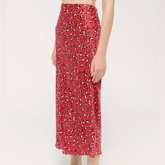Urban Outfitters Red Leopard Satin Skirt - Picture 2 of 4